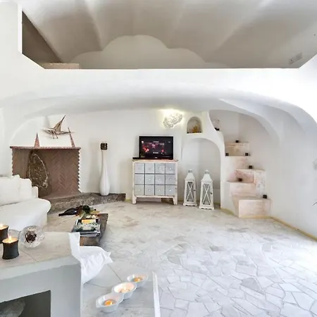 Tatil Evi Romantic House With Bathtub In 5 Min Porto Cervo *