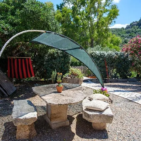 Romantic House With Bathtub In 5 Min Porto Cervo בית נופש *