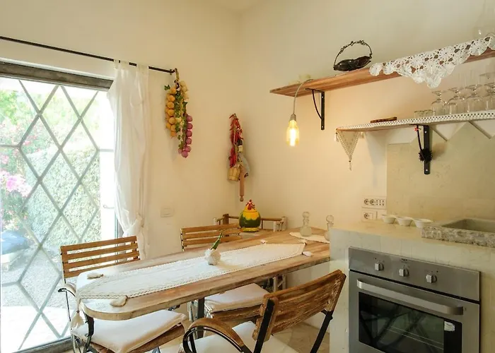 Romantic House With Bathtub In 5 Min Porto Cervo