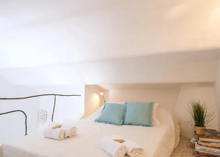 Romantic House With Bathtub In 5 Min Porto Cervo
