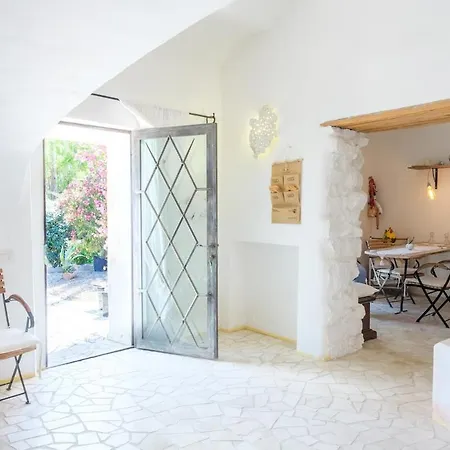 Сasa de vacaciones Romantic House With Bathtub In 5 Min Porto Cervo