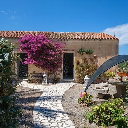 Romantic House With Bathtub In 5 Min Porto Cervo San Pantaleo