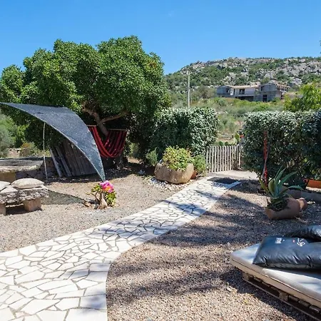 Сasa de vacaciones Romantic House With Bathtub In 5 Min Porto Cervo San Pantaleo