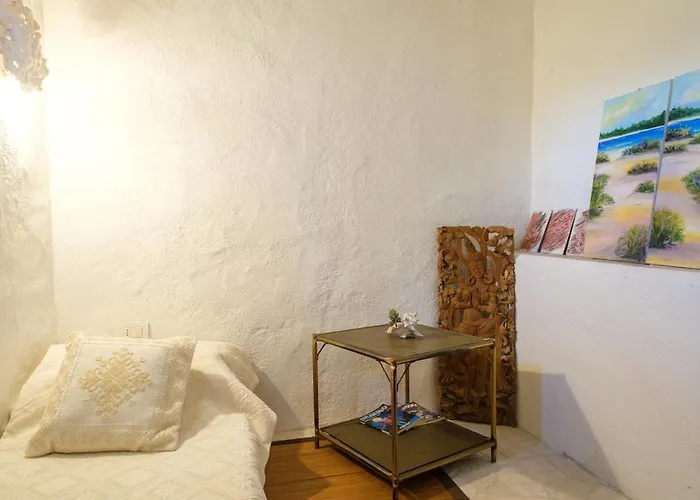 Romantic House With Bathtub In 5 Min Porto Cervo