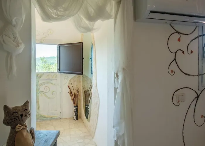 Romantic House With Bathtub In 5 Min Porto Cervo San Pantaleo